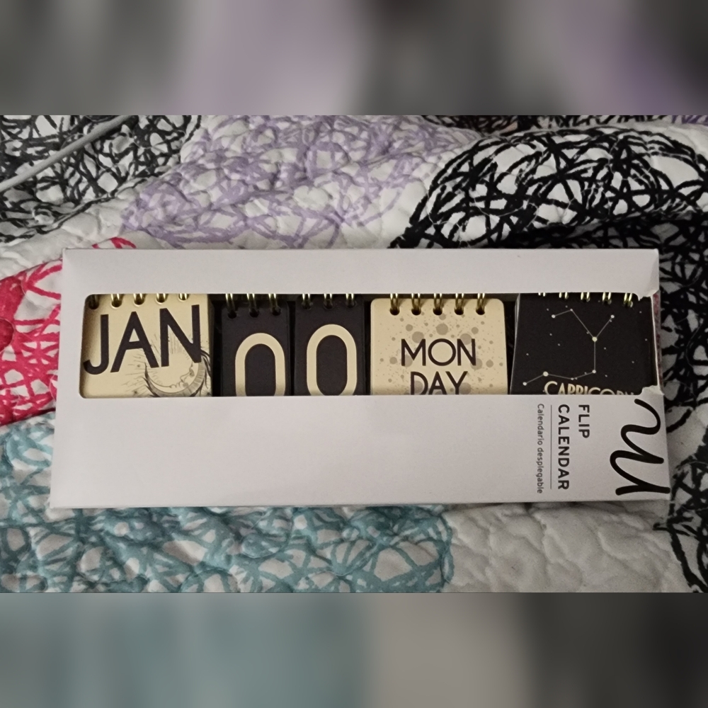 Black and Gold Flip Calendar